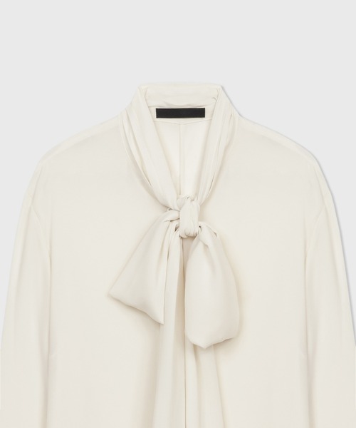 CINOH（チノ）の「BLACK FORMAL ボウタイブラウス（シャツ/ブラウス・レディース・アイボリー・38/36）」の8枚目の写真