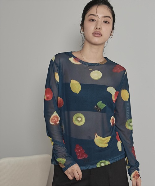 miette(ミエット)の「プリントチュールクルーネックトップス(Tシャツ/カットソー・レディース・ホワイト系その他/ネイビー/ブラック系その他/ブラウン/アイボリー・FREE)」の5枚目の写真