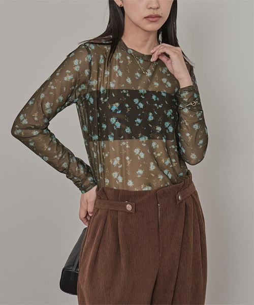 miette(ミエット)の「プリントチュールクルーネックトップス(Tシャツ/カットソー・レディース・ホワイト系その他/ネイビー/ブラック系その他/ブラウン/アイボリー・FREE)」の1枚目の写真