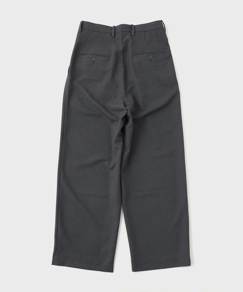 m's braque（エムズブラック）の「m’s braque (エムズ ブラック) タックワイドバギーPT BMPT-48（スラックス・メンズ・チャコールグレー・40/38/36）」の2枚目の写真