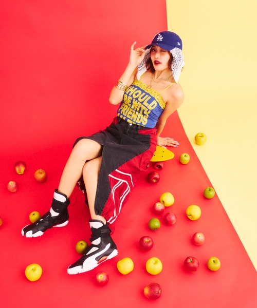 What Is Heart(ワットイズハート)の「denim docking balloon skirt - デニムドッキングバルーンスカート -(スカート・レディース・ブルー/ブラック・MEDIUM/SMALL)」の11枚目の写真