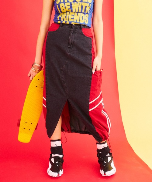 What Is Heart(ワットイズハート)の「denim docking balloon skirt - デニムドッキングバルーンスカート -(スカート・レディース・ブルー/ブラック・MEDIUM/SMALL)」の3枚目の写真