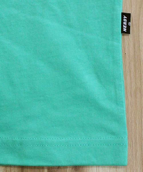 NERDY（ノルディ）の「NERDY ツイストバディ半袖Tシャツ TWIST BUDDY S/S T-SHIRT（Tシャツ/カットソー・メンズ・イエロー/グリーン・M）」の7枚目の写真