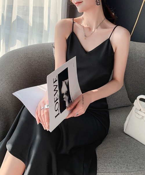 SallyLunn(サリーラン)の「【大人の抜け感】ロングキャミワンピース(ワンピース・レディース・ホワイト/ピンク/ブラック・MEDIUM/LARGE)」の4枚目の写真