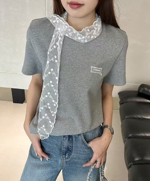 LAC-VERT(ラック・ヴェール)の「レース刺繍T(レースタイセット)(Tシャツ/カットソー・レディース・ブラック/グレー/アイボリー/ホワイト/オートミール・FREE)」の4枚目の写真