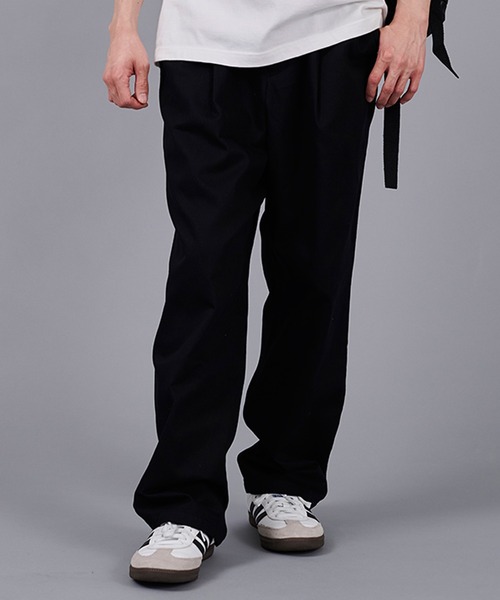 CavariA（キャバリア）の「ストレッチ2タックワイドパンツ（その他パンツ・メンズ・カーキ/ブラック/ダークネイビー・マルチサイズ）」の4枚目の写真