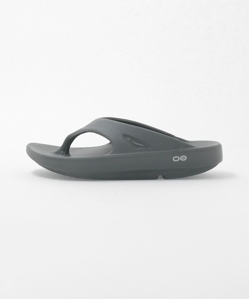 OOFOS（ウーフォス）の「＜OOFOS＞ OOriginal/リカバリーサンダル（サンダル・メンズ・ブラック/オリーブ/ダークグレー・7/8/9/10/6）」の3枚目の写真