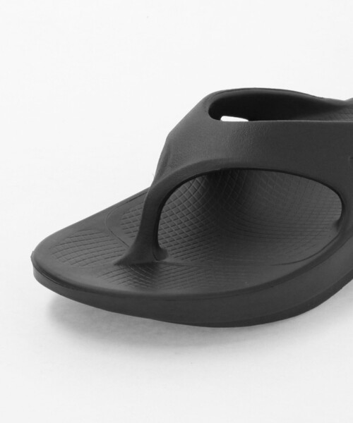 OOFOS（ウーフォス）の「＜OOFOS＞ OOriginal/リカバリーサンダル（サンダル・メンズ・ブラック/オリーブ/ダークグレー・7/8/9/10/6）」の16枚目の写真