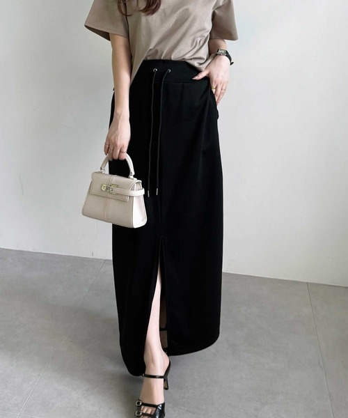 GeeRA(ジーラ)の「フロントスリットスウェットナロースカート(スカート・レディース・オフホワイト/オートミール/ブラック・LARGE/MEDIUM)」の3枚目の写真