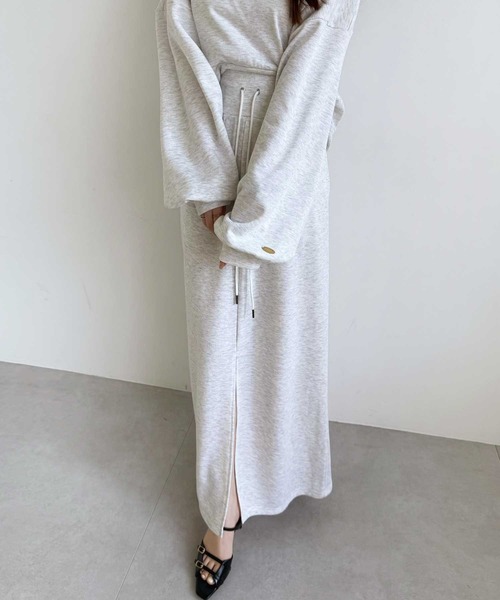 GeeRA(ジーラ)の「フロントスリットスウェットナロースカート(スカート・レディース・オフホワイト/オートミール/ブラック・LARGE/MEDIUM)」の14枚目の写真