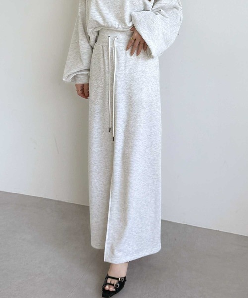 GeeRA(ジーラ)の「フロントスリットスウェットナロースカート(スカート・レディース・オフホワイト/オートミール/ブラック・LARGE/MEDIUM)」の16枚目の写真