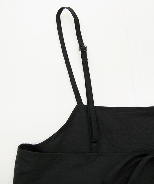 and it_（アンドイット）の「モチコさんコラボ撥水加工エプロンキャミソール（キャミソール・レディース・ブラック・M-L）」の6枚目の写真