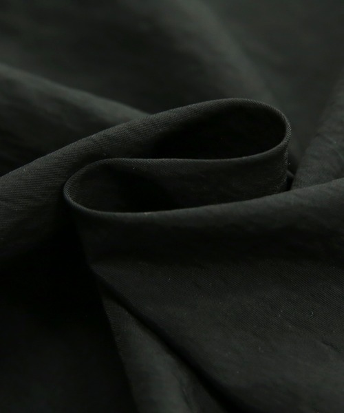 and it_（アンドイット）の「モチコさんコラボ撥水加工エプロンキャミソール（キャミソール・レディース・ブラック・M-L）」の9枚目の写真