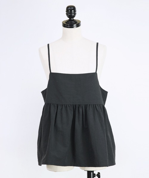and it_（アンドイット）の「モチコさんコラボ撥水加工エプロンキャミソール（キャミソール・レディース・ブラック・M-L）」の2枚目の写真