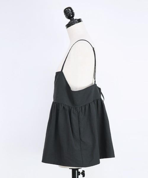 and it_（アンドイット）の「モチコさんコラボ撥水加工エプロンキャミソール（キャミソール・レディース・ブラック・M-L）」の3枚目の写真