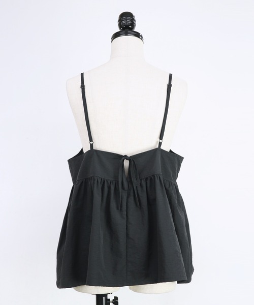 and it_（アンドイット）の「モチコさんコラボ撥水加工エプロンキャミソール（キャミソール・レディース・ブラック・M-L）」の4枚目の写真