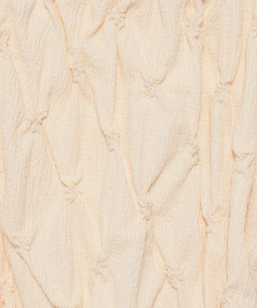 mysty woman（ミスティウーマン）の「スモッキングスクエアネックプルオーバー  491362（シャツ/ブラウス・レディース・アイボリー/ブラック/ブラウン・FREE）」の8枚目の写真