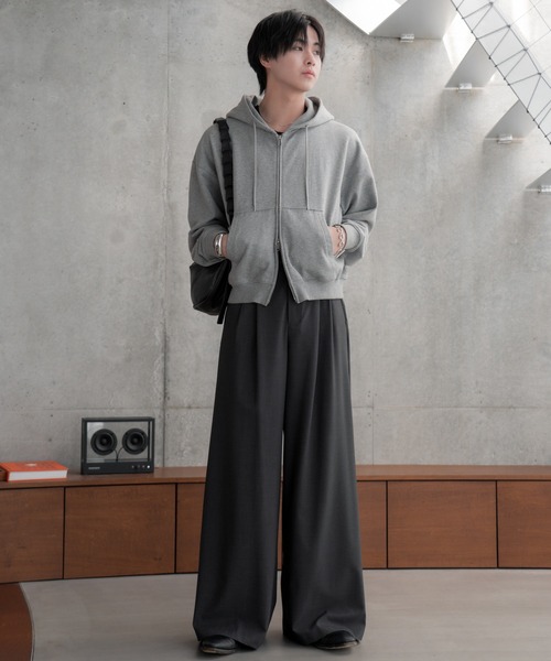 Two tuck wide straight slacks / 2タックワイドストレートスラックス