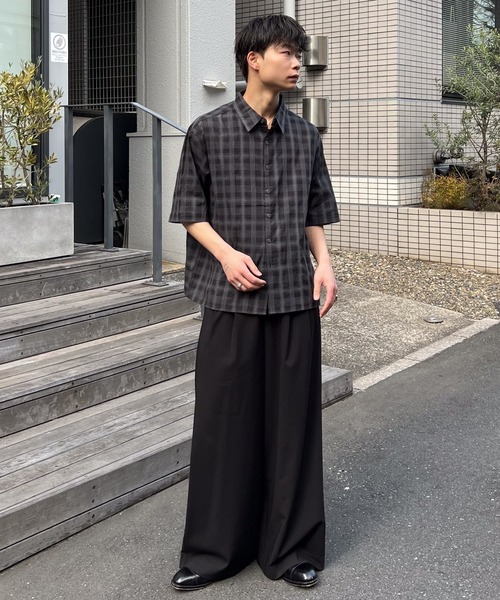 Two tuck wide straight slacks / 2タックワイドストレートスラックス