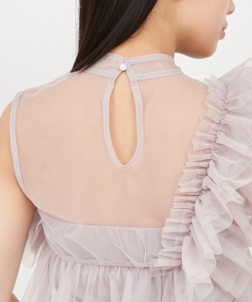 ROYAL PARTY(ロイヤルパーティー)の「アシンメトリーフリルチュールトップス(Tシャツ/カットソー・レディース・オフホワイト/ブラック/ベージュ・FREE)」の6枚目の写真