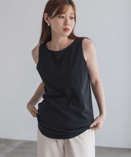 NAVY(ネイビー)の「重ね着でも活躍する 綿100% 裾ラウンドタンクトップ(タンクトップ・レディース・ブラック/オフホワイト/チャコールグレー・M/L)」の9枚目の写真