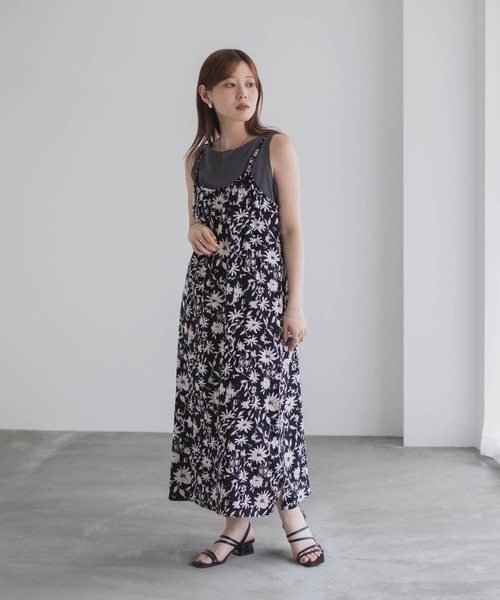 NAVY(ネイビー)の「重ね着でも活躍する 綿100% 裾ラウンドタンクトップ(タンクトップ・レディース・ブラック/オフホワイト/チャコールグレー・M/L)」の18枚目の写真