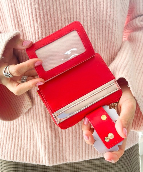 Casselini（キャセリーニ）の「Casselini(キャセリーニ)フラワーモチーフカードケース（カードケース・レディース・レッド/ブラック/シルバー・FREE）」の9枚目の写真