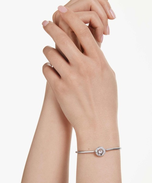 SWAROVSKI（スワロフスキー）の「【公式】【スワロフスキー】Dextera バングル ラウンドカット, ホワイト, ロジウム・プレーティング（ブレスレット・レディース・ホワイト・M）」の2枚目の写真