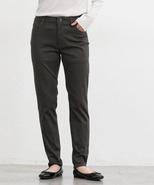Honeys(ハニーズ)の「スリムカラースキニー(股下66cm)(その他パンツ・レディース・ライトベージュ/スミクロ/ブラック/ネイビー・M/LL/S/L/SS)」の2枚目の写真