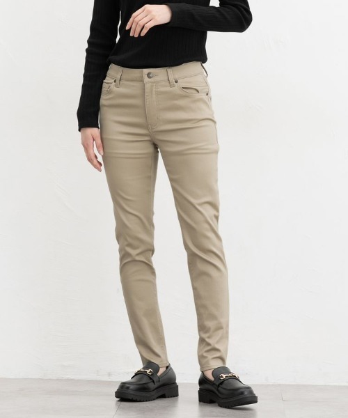 Honeys(ハニーズ)の「スリムカラースキニー(股下66cm)(その他パンツ・レディース・ライトベージュ/スミクロ/ブラック/ネイビー・M/LL/S/L/SS)」の3枚目の写真