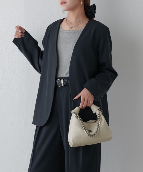 Lui's（ルイス）の「【セットアップ対応】シンプルVカラージャケット（テーラードジャケット・レディース・チャコールグレー/モカ・36/38）」の4枚目の写真