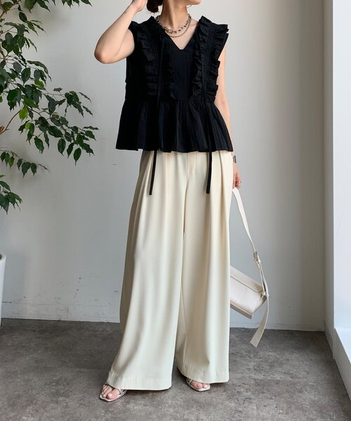 DouDou(ドゥドゥ)の「【WEB限定/前後2WAY仕様】 フリルベスト(シャツ/ブラウス・レディース・ブラック/グレー・FREE)」の6枚目の写真