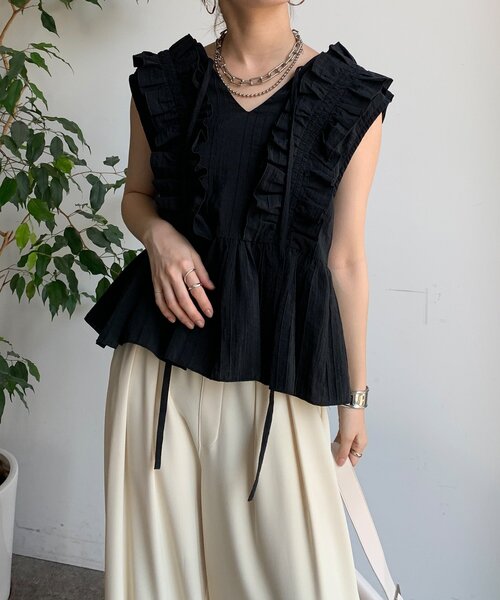 DouDou(ドゥドゥ)の「【WEB限定/前後2WAY仕様】 フリルベスト(シャツ/ブラウス・レディース・ブラック/グレー・FREE)」の10枚目の写真