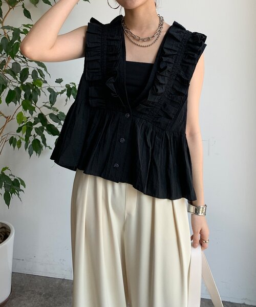 DouDou(ドゥドゥ)の「【WEB限定/前後2WAY仕様】 フリルベスト(シャツ/ブラウス・レディース・ブラック/グレー・FREE)」の12枚目の写真