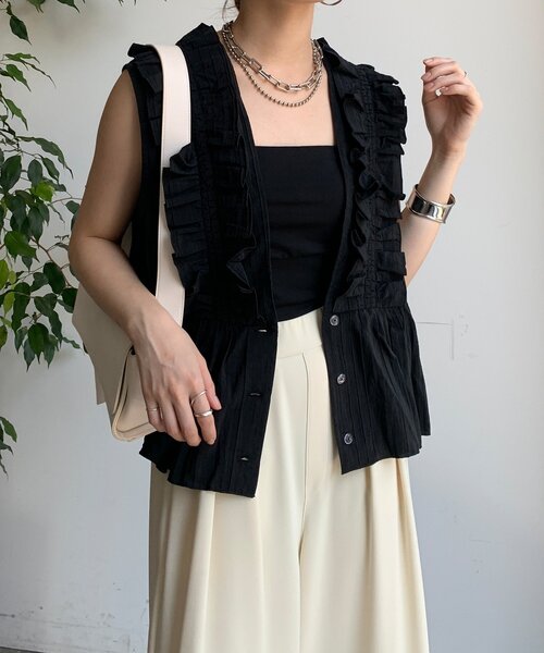 DouDou(ドゥドゥ)の「【WEB限定/前後2WAY仕様】 フリルベスト(シャツ/ブラウス・レディース・ブラック/グレー・FREE)」の13枚目の写真