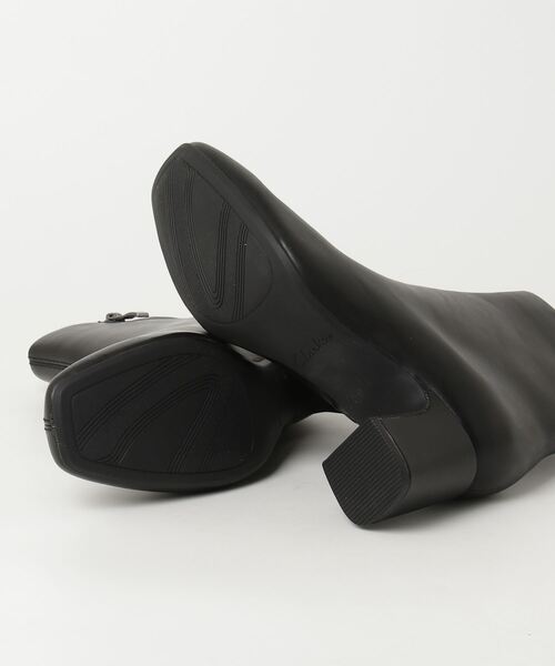 Clarks（クラークス）の「Fernie Zip / フリンジジップ（ブラックレザー）（ブーツ・レディース・ブラック・UK6/UK5.5/UK5/UK4.5/UK4/UK3.5/UK3）」の8枚目の写真