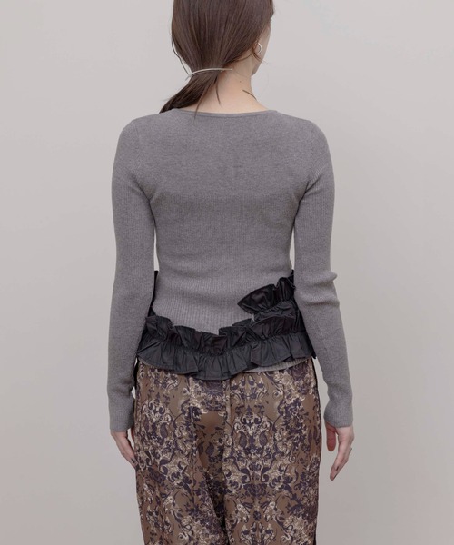 Eimee Law（エイミーロウ）の「ギャザーフリルヘムリブニットカーデ（カーディガン/ボレロ・レディース・オフホワイト/グレー/ブラック・FREE）」の20枚目の写真