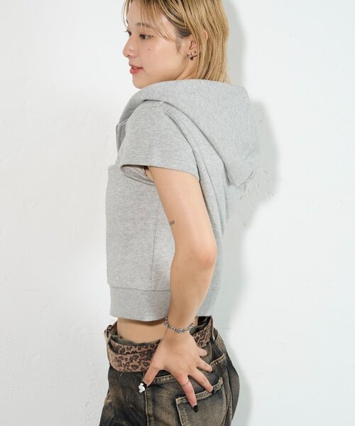 WHO'S WHO gallery（フーズフーギャラリー）の「【セットアップ可能】スラッシュポケットコンパクト半袖パーカー（パーカー・レディース・グレー/カーキ/ネイビー・FREE）」の8枚目の写真