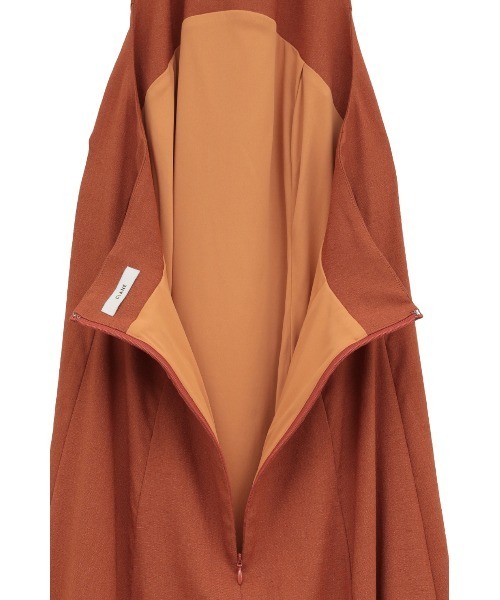 CLANE(クラネ)の「HALTER LONG ONEPIECE(ワンピース・レディース・ブラック/オレンジ・0/2/1)」の3枚目の写真