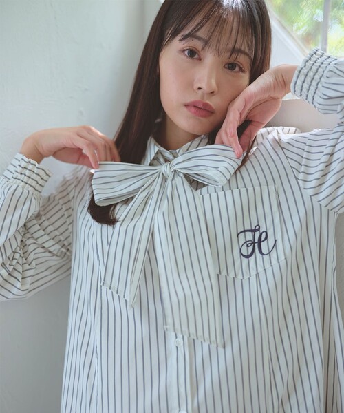 Feroux(フェルゥ)の「【2WAY】リボンタイシャツ ワンピース(ワンピース・レディース・ホワイト系1/グレー系・MEDIUM/SMALL)」の9枚目の写真