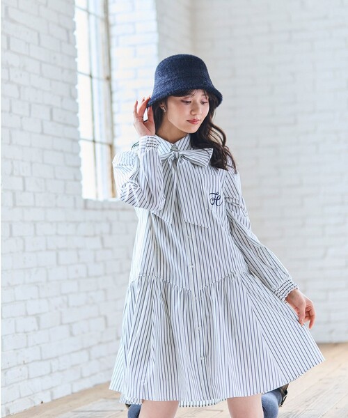 Feroux(フェルゥ)の「【2WAY】リボンタイシャツ ワンピース(ワンピース・レディース・ホワイト系1/グレー系・MEDIUM/SMALL)」の10枚目の写真