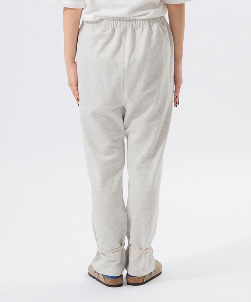 BEAMS BOY（ビームスボーイ）の「【1/15再値下げ】ヘム アレンジ スウェットパンツ（スウェットパンツ・レディース・ナチュラル/ネイビー・2/1）」の21枚目の写真