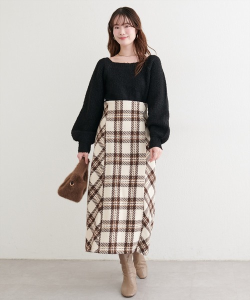 natural couture(ナチュラルクチュール)の「畦編みブークレスクエアニット(ニット/セーター・レディース・モカ/オレンジ/ブラック/オフホワイト・FREE)」の13枚目の写真