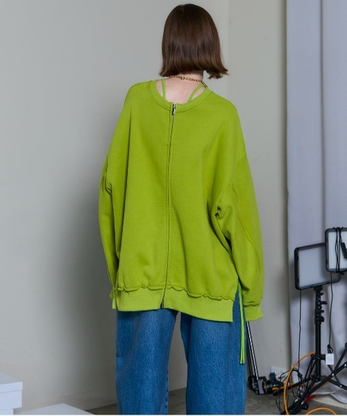 MAISON SPECIAL（メゾンスペシャル）の「Multiway Zip Oversized Sweatshirt/マルチウェイジップオーバーサイズスウェット■セットアップ対応■（スウェット・レディース・チャコールグレー/オフホワイト/ブルー/グリーン・FREE）」の11枚目の写真