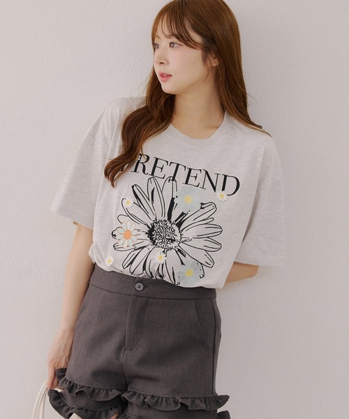 continuer de NICE CLAUP(コンティニューデナイスクラップ)の「ビックデイジープリントTシャツ(Tシャツ/カットソー・レディース・ネイビー/オフホワイト/オートミール・FREE)」の1枚目の写真