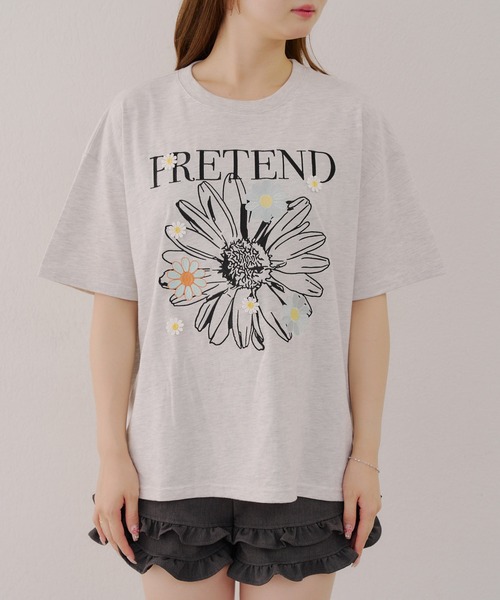 continuer de NICE CLAUP(コンティニューデナイスクラップ)の「ビックデイジープリントTシャツ(Tシャツ/カットソー・レディース・ネイビー/オフホワイト/オートミール・FREE)」の12枚目の写真