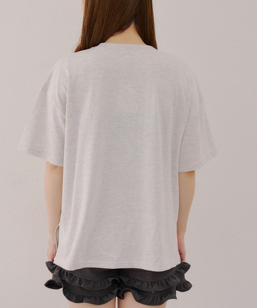 continuer de NICE CLAUP(コンティニューデナイスクラップ)の「ビックデイジープリントTシャツ(Tシャツ/カットソー・レディース・ネイビー/オフホワイト/オートミール・FREE)」の14枚目の写真