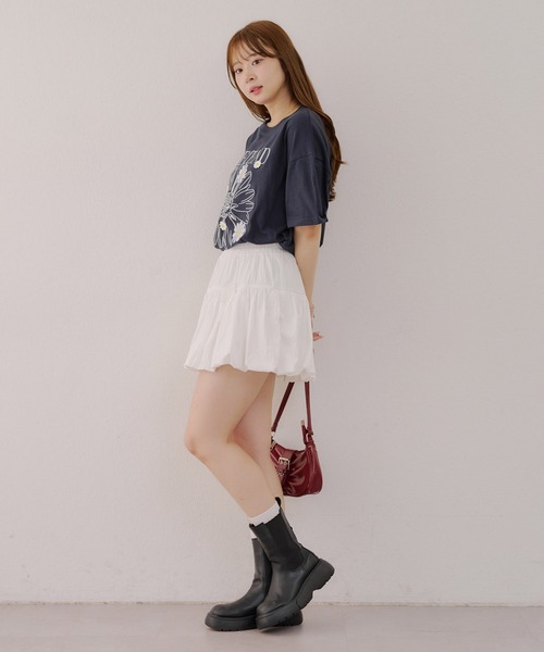 continuer de NICE CLAUP(コンティニューデナイスクラップ)の「ビックデイジープリントTシャツ(Tシャツ/カットソー・レディース・ネイビー/オフホワイト/オートミール・FREE)」の10枚目の写真