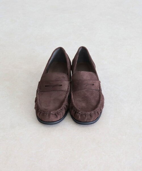 fredy emue（フレディエミュ）の「ポリスエードギャザーローファー（その他シューズ・レディース・ブラウン/ブラック・L/M/S）」の14枚目の写真