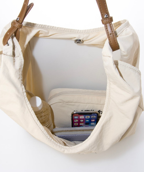 cache cache(カシュ カシュ)の「カシュカシュ cachecache / アニマルドローイング刺繍ナイロントート(トートバッグ・レディース・ベージュ系その他/ピンク/ベージュ/ブラック・FREE)」の7枚目の写真